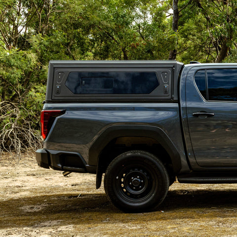 Alu-Cab Contour aluminium hardtop voor Toyota Hilux Double Cab (2026+)